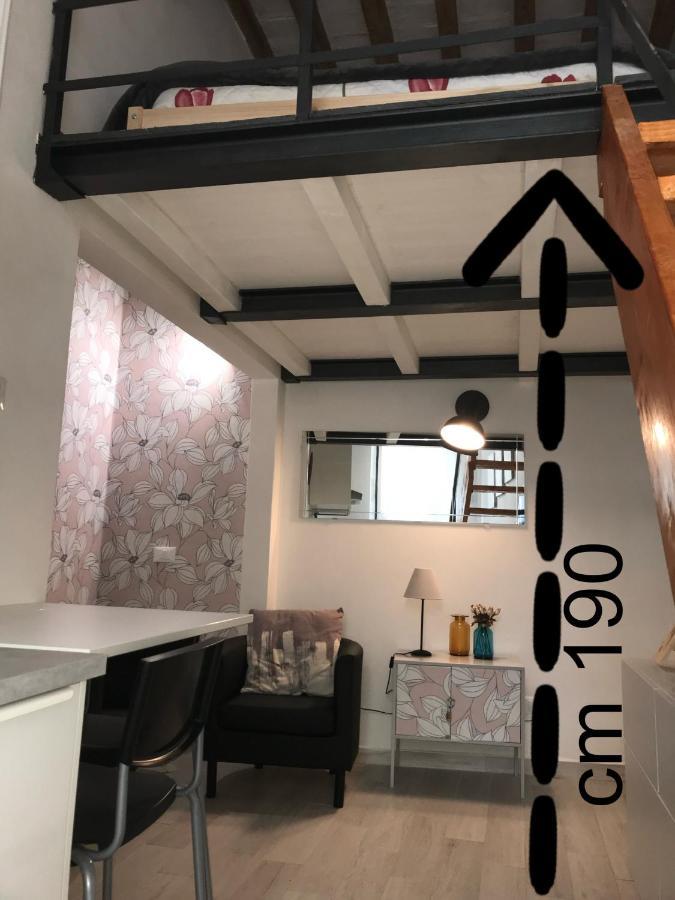 Il nido - Cozy studio apartment in Santa Croce Florencia Exterior foto
